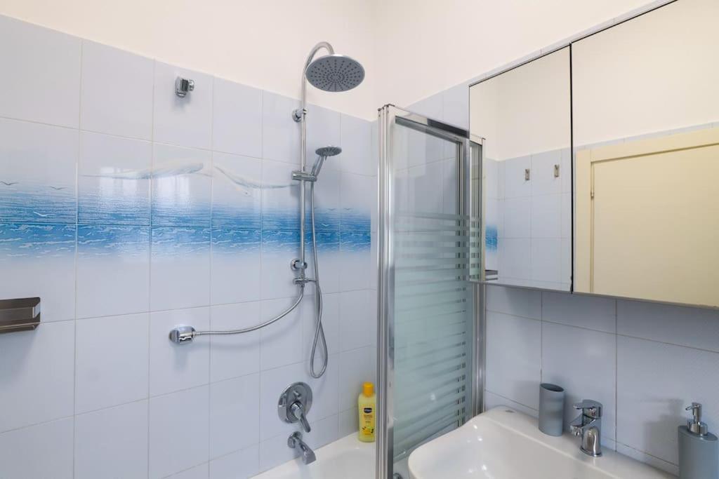 Appartement Primopiano - Astico à Milan Extérieur photo